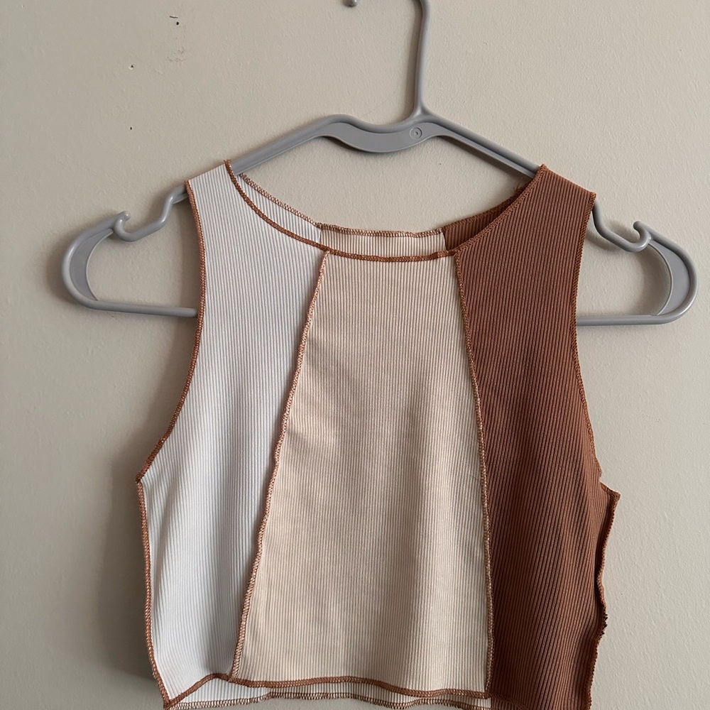 Ribbed Tank